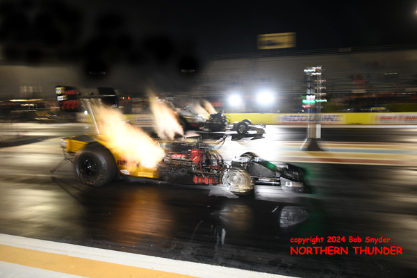 Kebin Kinsley (near lane) vs 
Mitch King (far lane)